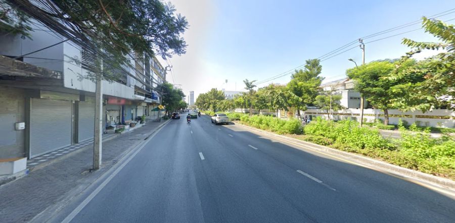 ขายที่ดิน - ขายที่ดินเปล่า ซอยพัฒนาการ 20 ล้อมรอบด้วยโครงการหมู่บ้าน เดินทางสะดวก เข้าซอยไม่ลึก ใกล้ทั้งทางด่วน!