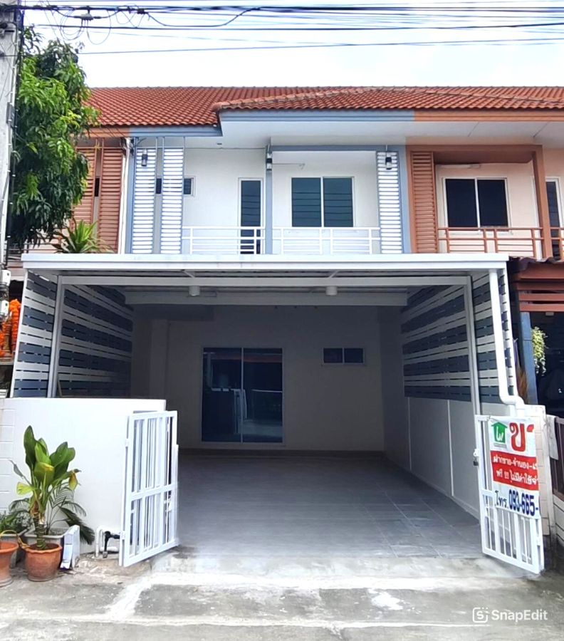 ขายทาวน์เฮาส์ - ทาวน์โฮมถูก หมู่บ้าน ไอลีฟ ทาวน์ ลำลูกกาคลอง 3