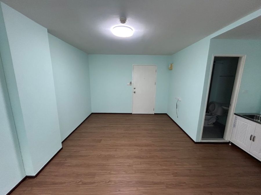 ขายคอนโด - ขายคอนโดลุมพินี ทาวน์ชิป รังสิต-คลอง 1 ตึก B 6 ชั้น 6 ห้องสตูดิโอ ขนาด 21.5 ตร.ม. ใกล้ลิฟท์ วิวสวย ใกล้ฟิวเจอร์ รังสิต