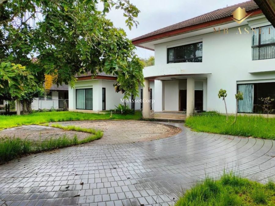 ขายบ้าน - ขายบ้านเดี่ยว 2 ชั้น หมู่บ้านปัญญารีสอร์ท สไตล์ contemporary ริมถนนสุขุมวิท ใกล้ตลาดหนองมน บางพระ มอเตอร์เวย์ ชลบุรี