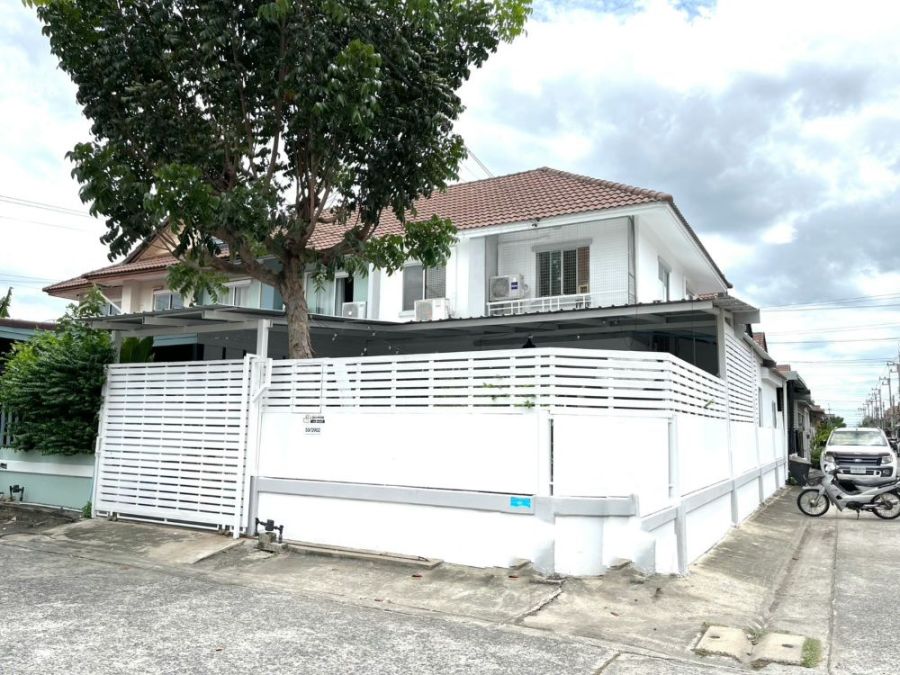 ขายทาวน์เฮาส์ - ขายทาวน์โฮม หลังมุม หมู่บ้านพฤกษา 20 ขนาด พร้อมอยู่ ใกล้ BTS สถานีคูคต ปทุมธานี