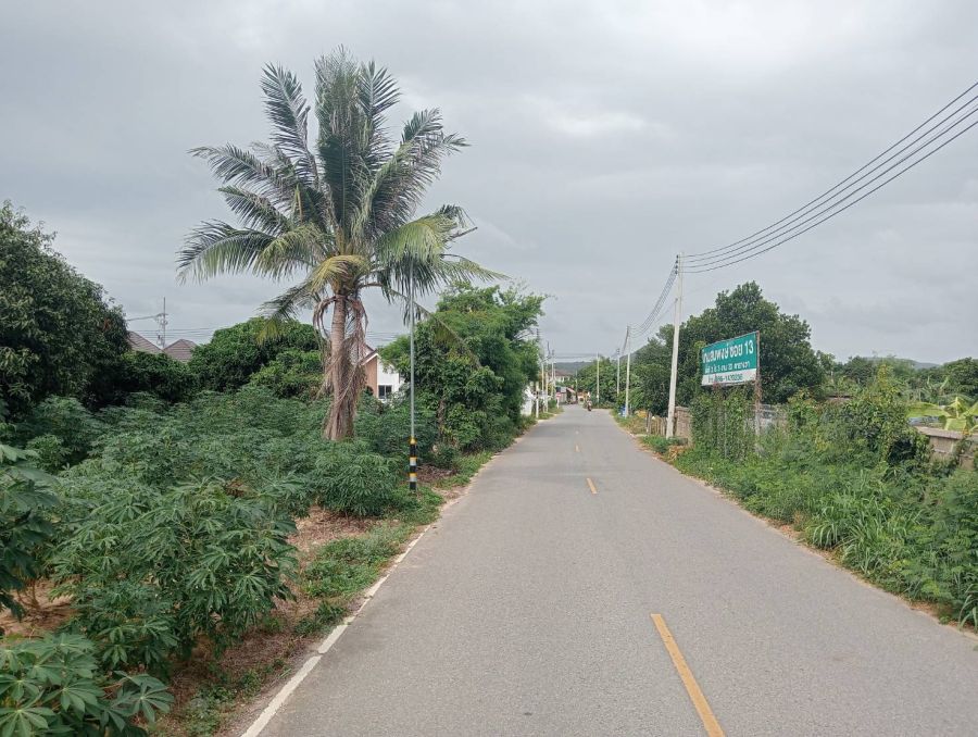 ขายที่ดิน - ขายที่ดินทำเลทอง ใจกลางสัตหีบ 2 ไร่ 98 ตร.ว.ติดถนนซอยสุขุมวิท 21 วิวทะเล-ภูเขา สวย ครบ จบในแปลงเดียว