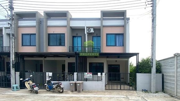 ขายทาวน์เฮาส์ - ขายทาวน์โฮมสไตล์โมเดิร์น เอสเกต ทาวน์ ติวานนท์-รังสิต S Gate Town Tiwanon-Rangsit เนื้อที่ 25.30 ตร.ว สวย ตอบโจทย์ทุกไลฟ์สไตล์ ทำเลดี