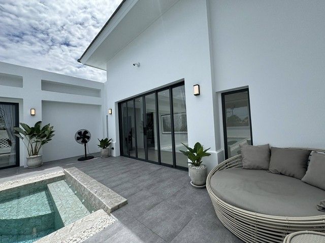 ขายบ้าน - บ้านเดี่ยวสไตล์โมเดิร์น โคซี่ หมู่บ้านพาราไดซ์ วิลล่า-หนองไม้แก่น, ตำบลหนองปรือ อำเภอบางละมุง จังหวัดชลบุรี