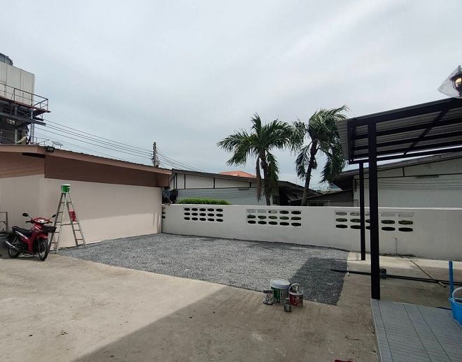 ขายบ้าน - ขายบ้านเดี่ยว รีโนเวทใหม่ ขนาด 100 ตรว ใกล้เซ็นทรัลเวสเกต และBTSคลองบ้านไผ่ บางใหญ่ นนทบุรี.