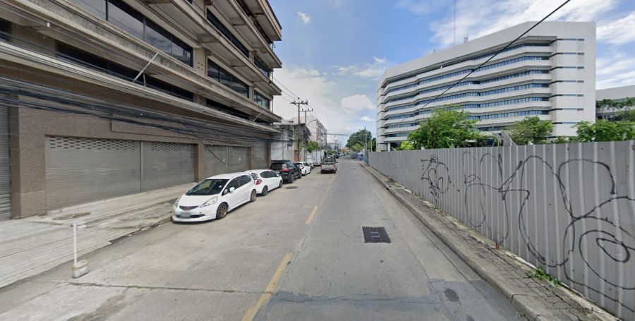 ขายที่ดิน - ขายที่ดินพร้อมสิ่งปลูกสร้าง ถนน ณ ระนอง!