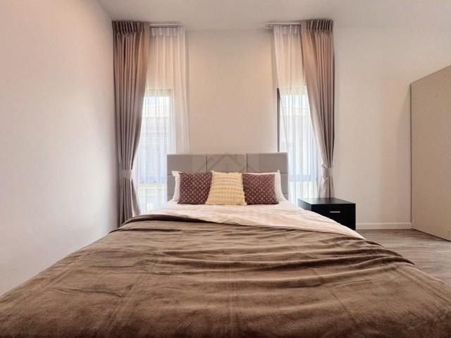 ให้เช่าบ้าน - เช่า บ้านเดี่ยว ตกแต่งพร้อมอยู่ โครงการ บุราสิริ กรุงเทพกรีฑ ใกล้ นานาชาติ Brighton