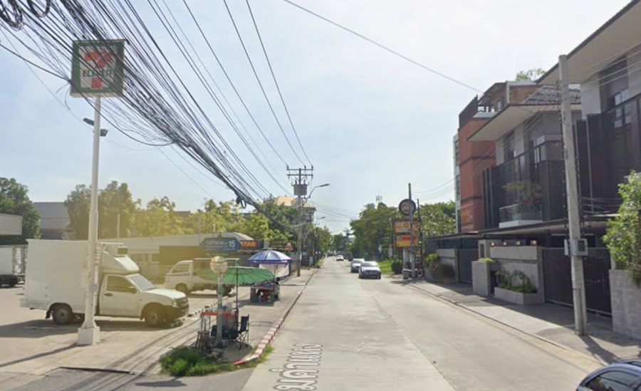 ขายที่ดิน - ขายถูก!! ที่ดินรามคำแหงซอย 21 (ถนนนวศรี) ถนนสวยปรับใหม่ทั้งเส้น เนื้อที่ 1 ไร่ ถนนศรีวรา-ทาวน์อินทาวน์ **ราคาถูกที่สุดในโซนนี้แล้ว