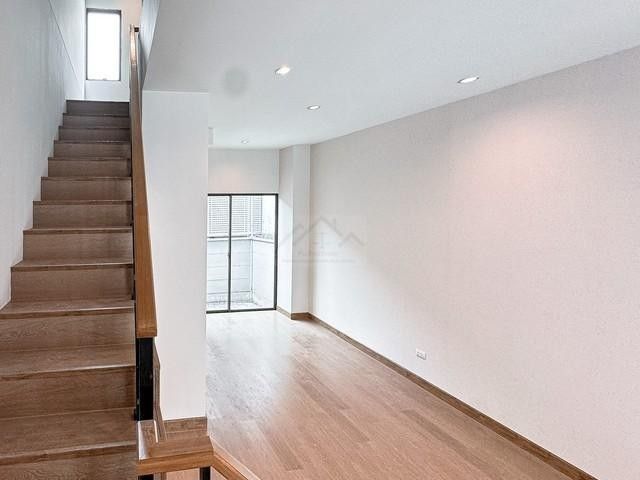 ขายทาวน์เฮาส์ - ขาย ทาวน์โฮม บ้านกลางเมือง พระราม9 กรุงเทพกรีฑาตัดใหม่ เดินทางสะดวก