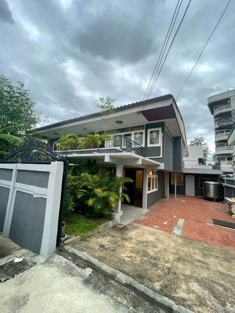 ให้เช่าบ้าน - ให้เช่าบ้านเดี่ยว 2 ชั้น ซอยปรีดีพนมยงค์ 42 สุขุมวิท71 เดินทางสะดวก เหมาะอยู่อาศัย