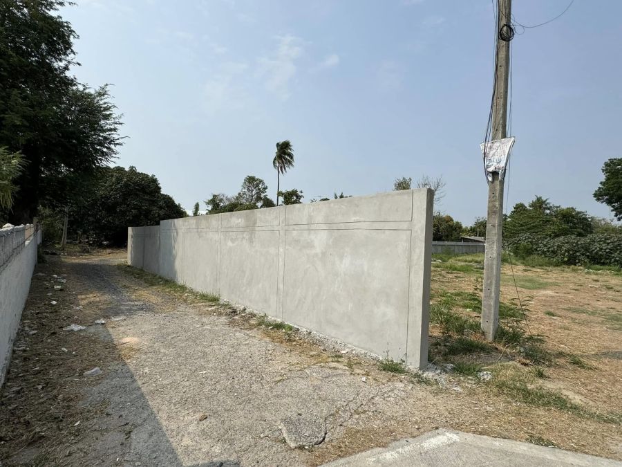 ขายที่ดิน - ขายที่ดินนาป่า 1 ไร่ ถมแล้วซอยบายพาสซ.1หลังร้านภณยาง ใกล้ถนนเลี่ยงเมือง361-100เมตร เมืองชลบุรี