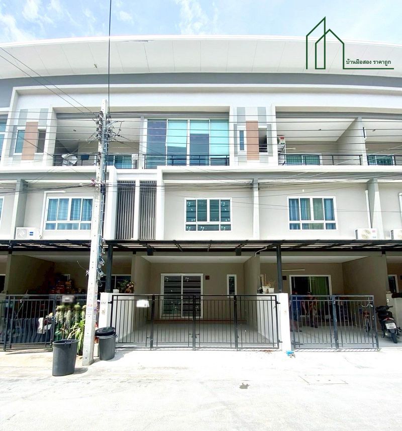 ขายทาวน์เฮาส์ - ทาวน์โฮม 3 ชั้น หมู่บ้าน วิชั่นสมาร์ทไลฟ์ บ้านพร้อมอยู่ ทำเลดี นนทบุรี ใกล้สถานีรถไฟฟ้าบางพลู