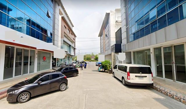 ให้เช่าอาคารพาณิชย์ / สำนักงาน - Airport Link ลาดกระบัง25-34 พระจอมเกล้า 4ชั้น หน้ากว้าง 8ม.10จอดรถ 50ตรว. 600ตรม.