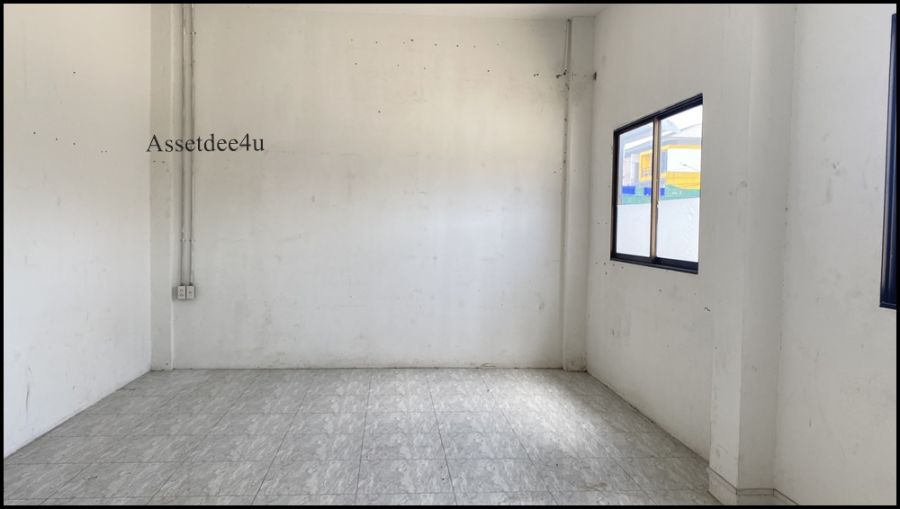 ให้เช่าโรงงาน / โกดัง - โกดังให้เช่า โกดังมีสำนักงาน พื้นที่ 400 ตร.ม. ใกล้ตลาดไอยรา คลองสอง ปทุมธานี