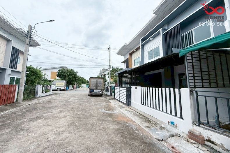 ขายทาวน์เฮาส์ - ขายทาวน์โฮม 19.5 ตรว.เดอะโมดิช บางบัวทอง รีโนเวทใหม่