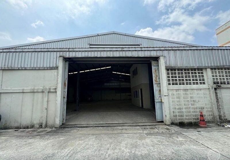 ให้เช่าโรงงาน / โกดัง - โกดังให้เช่า ลาดพร้าว วังทองหลาง กรุงเทพมหานคร BRE21971