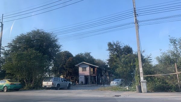 ให้เช่าที่ดิน - ให้เช่าที่ดินพร้อมสิ่งปลูกสร้างเล็กๆ พุทธมณฑลสาย3 ขนาด ที่ดิน 542วา หน้ากว้างประมาณ 30เมตร ลึก 72เมตร ถมแล้ว พร้อมสิ่งปลูกสร้าง