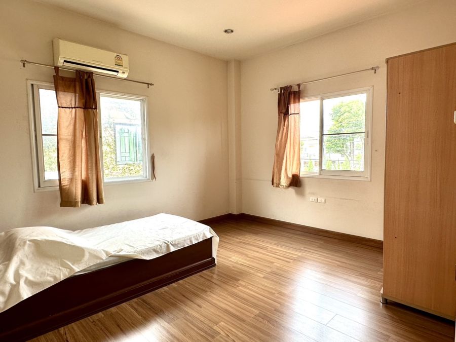 ขายบ้าน - ขายบ้านเดี่ยวหมู่บ้านปริญญดาไลน์ พระราม5 ริมถนนราชพฤกษ์ อยู่ต้นโครงการ ธรรมชาติเงียบสงบ อยู่หลังแรกหัวมุม ติดสวนสโมสร