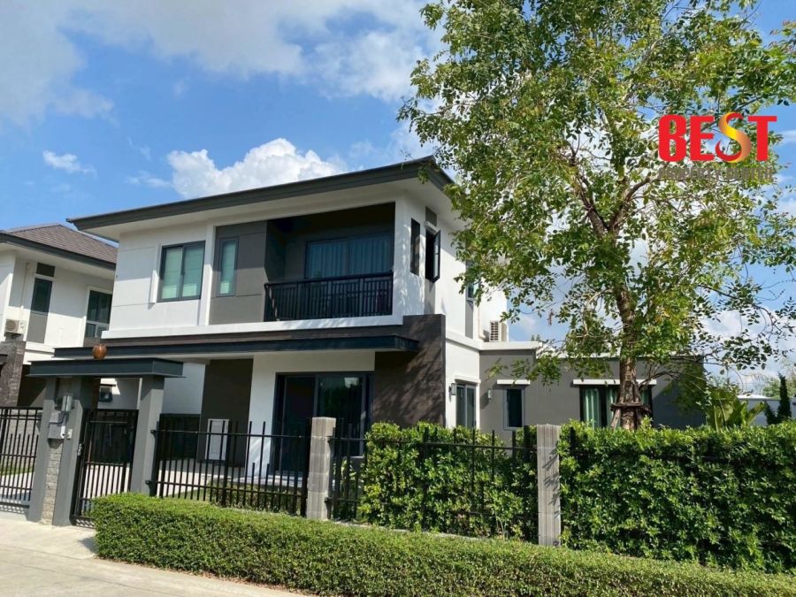 บ้าน - ขายและให้เช่า บ้านเดี่ยวสวยพร้อมอยู่ บรรยากาศดี บริทาเนีย บางนา ใกล้สุวรรณภูมิ & เมกะบางนา