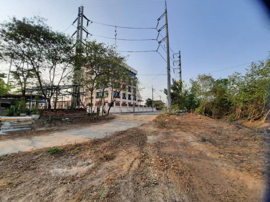 ขายที่ดิน - ขายที่ดินบ้านเก่าซอย13 สีม่วงลายพานทอง 29 ไร่ ติดนิคมอมตะ ใกล้ถนนบายพาส-3กม. จ.ชลบุรี