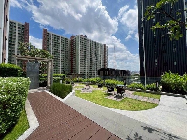 ขายคอนโด - ขายคอนโดริชพาร์ค แอท ทริปเปิ้ล สเตชั่น ถนนศรีนครินทร์ แขวงสวนหลวง เขตสวนหลวง กรุงเทพมหานคร