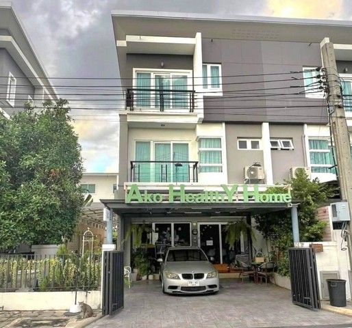 ให้เช่าทาวน์เฮาส์ - ให้เช่าบ้าน โฮมออฟฟิศ 3ชั้น 50ตรว.อยู่ถนนวิภาวดีรังสิต ใกล้สนามบินดอนเมือง