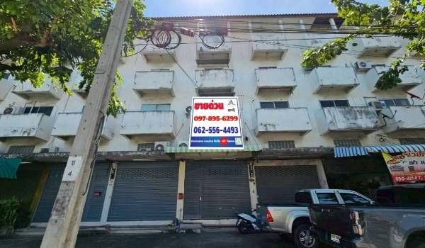 ขายอาคารพาณิชย์ / สำนักงาน - ขายด่วน ตึกพาณิชย์ 4 ชั้น เนื้อที่ 21.8 ตารางวา 4ห้องนอน 3 ห้องน้ำ ติดถนน แยกวงศกรสายไหม