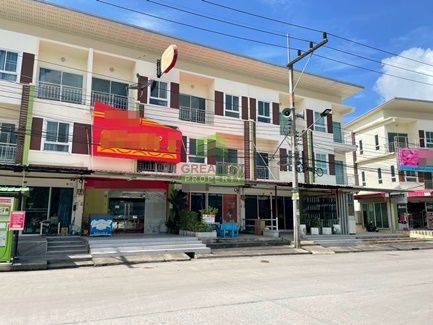 ขายอาคารพาณิชย์ / สำนักงาน - ขายอาคารพาณิชย์ 3 ชั้น ตลาดโกส้อง พระพรหม เนื้อที่ 22.40 ตร.ว ทำเลค้าขาย ติดถนนหลัก เหมาะกอบกิจการ ค้าขาย โฮมออฟฟิศ