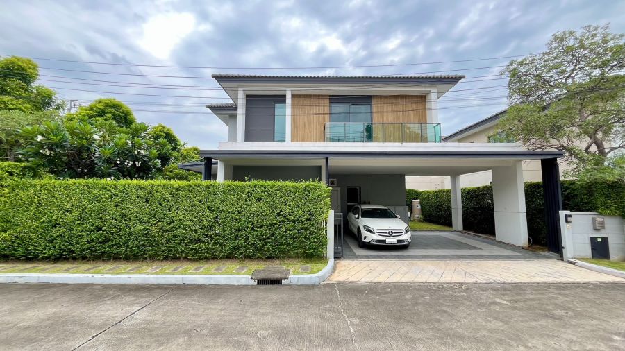 ขายบ้าน - ขายขาดทุนบ้านเดี่ยวหรู 2 ชั้น หมู่บ้าน เซนโทร ราชพฤกษ์ 2 CENTRO Ratchapruek 2 เนื้อที่ดิน 86.4 ตรว. 4 นอน 5 น้ำ บ้านสวย ตกแต่งครบ ใกล้รถไฟฟ้าสายสีม่วง