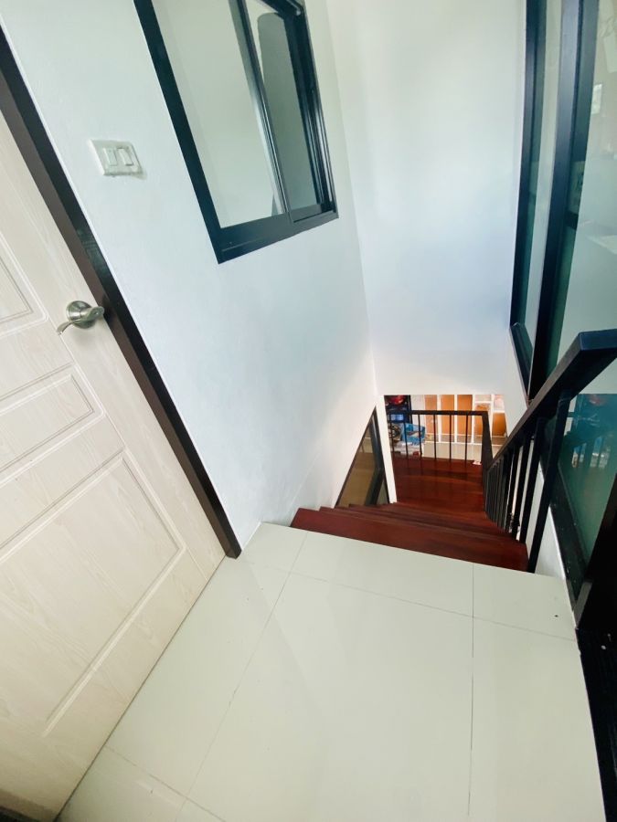 ขายอาคารพาณิชย์ / สำนักงาน - ขายถูกมาก!! อาคารพาณิชย์2ชั้น2คูหา+บ้าน1หลัง ติดถนน ใจกลาง อ.เมืองอุบลราชธานี ใกล้ตลาดเทศบาล โลตัส สนามบิน