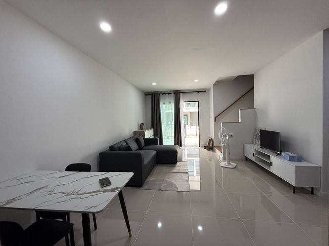 ให้เช่าทาวน์เฮาส์ - ให้เช่าทาวน์เฮ้าส์ 2ชั้น ลุมพินี ทาวน์วิลล์ ลาดกระบัง-สุวรรณภูมิ