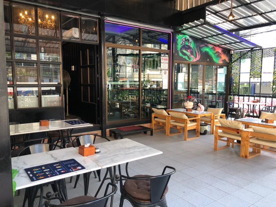 ขายอาคารพาณิชย์ / สำนักงาน - ให้เซ้งร้านอาหาร บนเขาพระตำหนักซอย 4 พัทยา