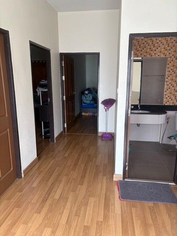 ขายบ้าน - ขายบ้านแฝด....สไตล์บ้านเดี่ยว 2 ชั้น ตกแต่งต่อเติมบางส่วนพร้อมเฟอร์นิเจอร์ หมู่บ้านรัชชา5 ถนนบางใหญ่-บางคูลัด ใกล้เซ็นทรัลเวสเกต