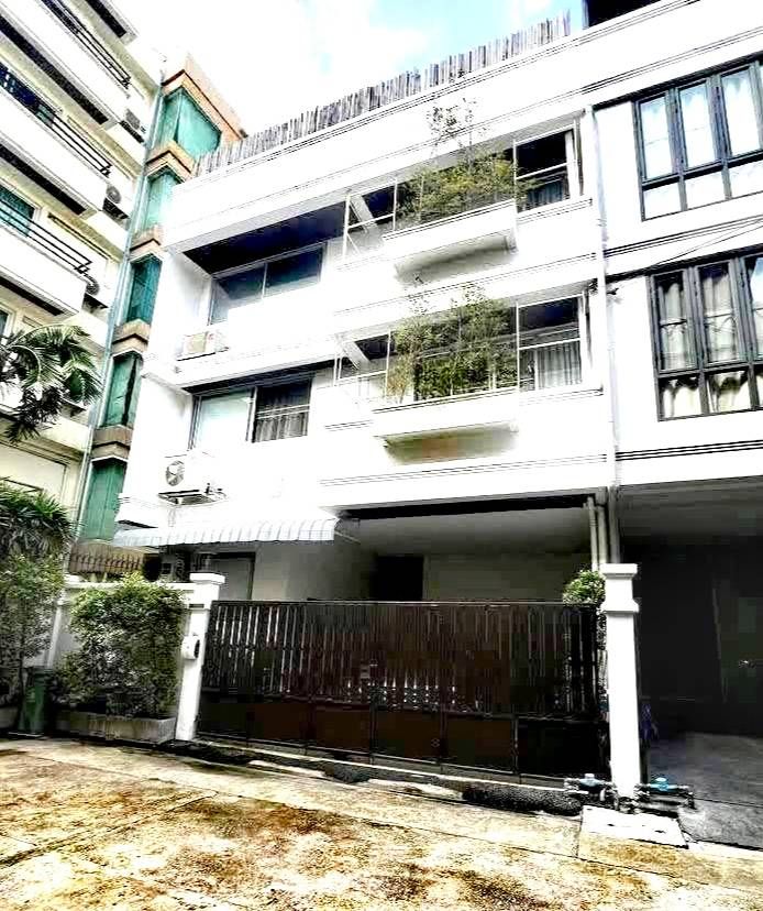 ทาวน์เฮาส์ - ขาย/ให้เช่า Townhouse 4 ชั้น 4 นอน 4 น้ำ สุขุมวิท 71 ใกล้ BTS พระโขนง ,เอกมัย