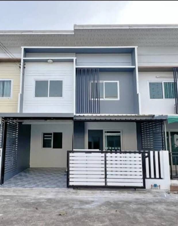 ขายทาวน์เฮาส์ - ขายทาวน์เฮ้าส์ 2 ชั้น หมู่บ้านเดอะโมดิช บางบัวทอง 19.5 ตร.ว ทำเลดี ต่อเติมครบ พร้อมอยู่ ซอยลำโพ 29 บางบัวทอง นนทบุรี