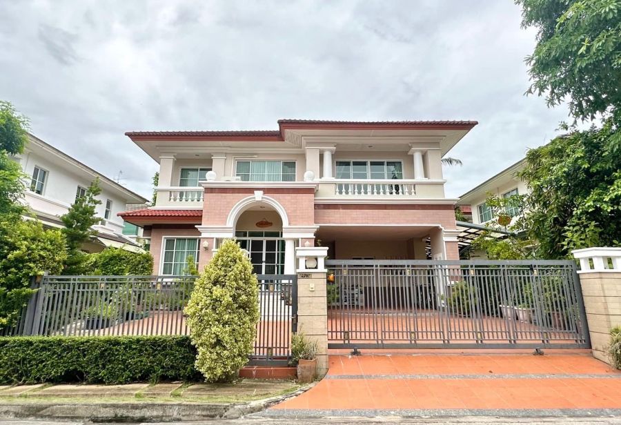 ให้เช่าบ้าน - ให้เช่าบ้าน ใน หมู่บ้าน นันทวัน สวนหลวง ร.9 ซอยเฉลิมพระเกียรติ 62 สามารถพร้อมเข้าอยู่ได้เลย