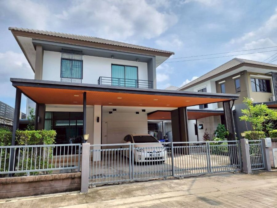 ขายบ้าน - ขายบ้านเดี่ยว 2 ชั้น หลังมุม เอชเคป ซีรีน บางนา-สุขาภิบาล 2 ขนาด 58.2 ตร.วา ย่าน ประเวศ กรุงเทพฯ