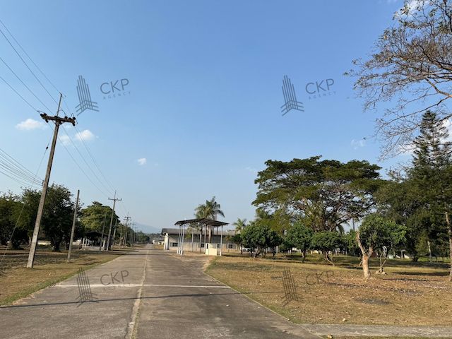 ขายที่ดิน - ขาย ที่ดินพร้อมสิ่งปลูกสร้าง 55 หลัง ติดไฮเวย์ลำปาง - เชียงใหม่ เหมาะสำหรับทำโรงงานอุตสาหกรรม 78 ไร่, 2 งาน, 6 ตร.ว.