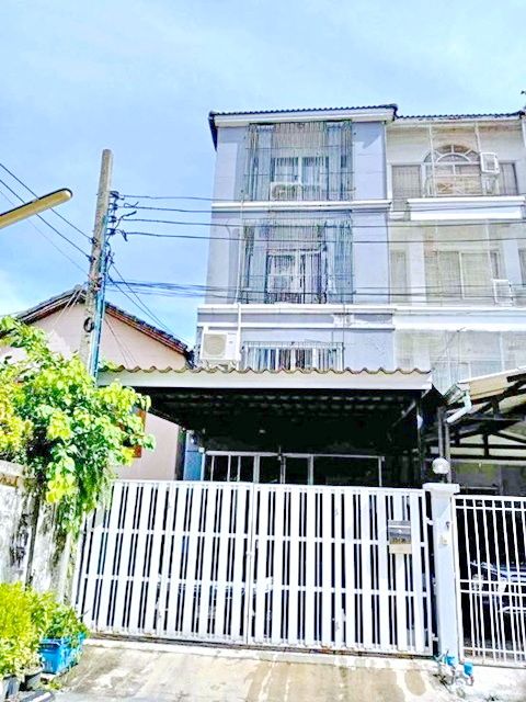 ให้เช่าทาวน์เฮาส์ - คลาวด์ อีเลฟเว่น 753ม. วชิรธรรมสาธิต ให้เช่าทาวน์โฮม 4 ชั้น 26ตร.วา. 406ตร.ม.4 นอน BTSปุณณวิถี อุดมสุข 600ม. ตกแต่งพร้อมเฟอร์ฯ.4 น้ำ