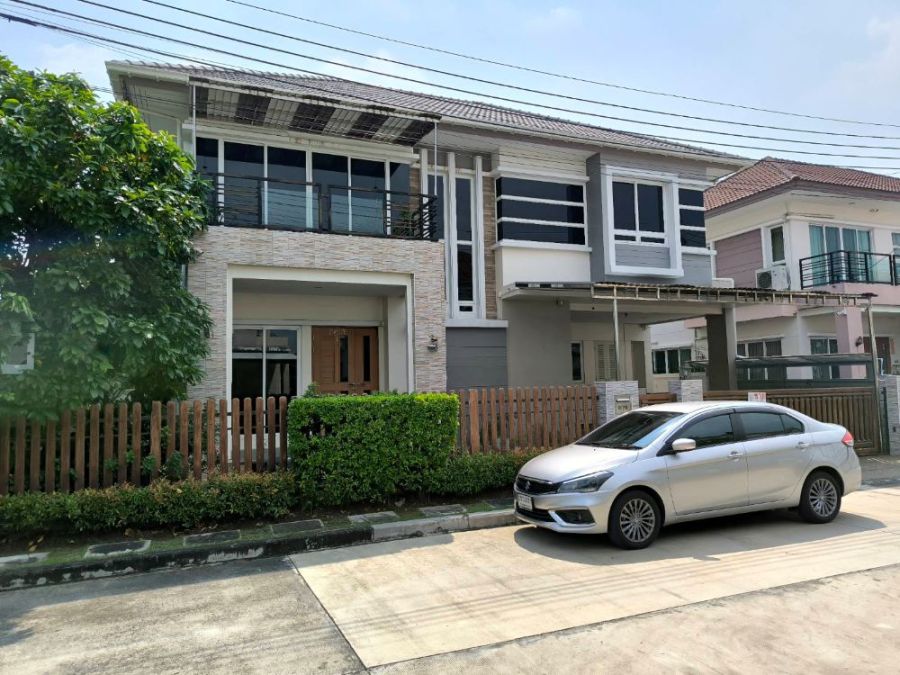 ขายบ้าน - ขายบ้านเดี่ยว 2 ชั้น หลังมุม หมู่บ้านบางกอกบูเลอวาร์ด วงแหวน - เทพารักษ์ ทำเลดี เดินทางสะดวก