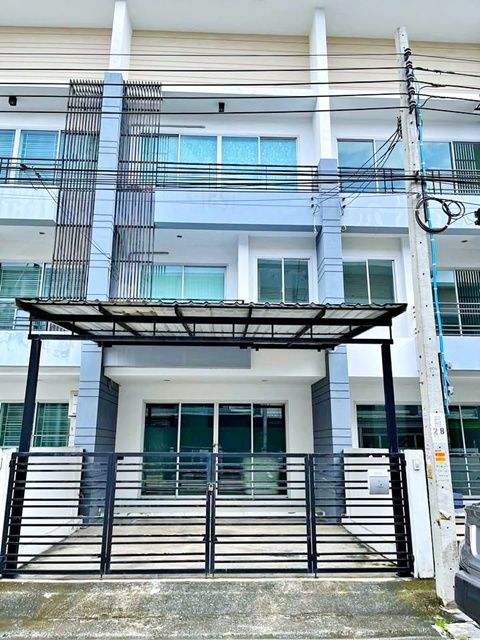 ให้เช่าทาวน์เฮาส์ - ตลาดหนองแขม 328 ม. ตรงข้าม เพชรเกษม 81 โฮมโปร เพชรเกษม 1.3 กม. ให้เช่าโฮมออฟฟิศ 3ชั้น 22ตร.วา. 242 ตร.ม. ม.ธนบุรี 1.4 กม. 3นอน