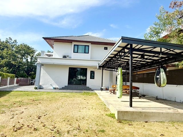 ขายบ้าน - โลตัสสุขาภิบาล3 บิ๊กซี คฤหาสน์ ขายถูกกว่าประเมิน 5นอน โรงเรียนนานาชาติ RIS รามคำแหง164 เฟอร์ เครื่องใช้ไฟฟ้า 6น้ำ 150 ตรว เพอร์เฟค