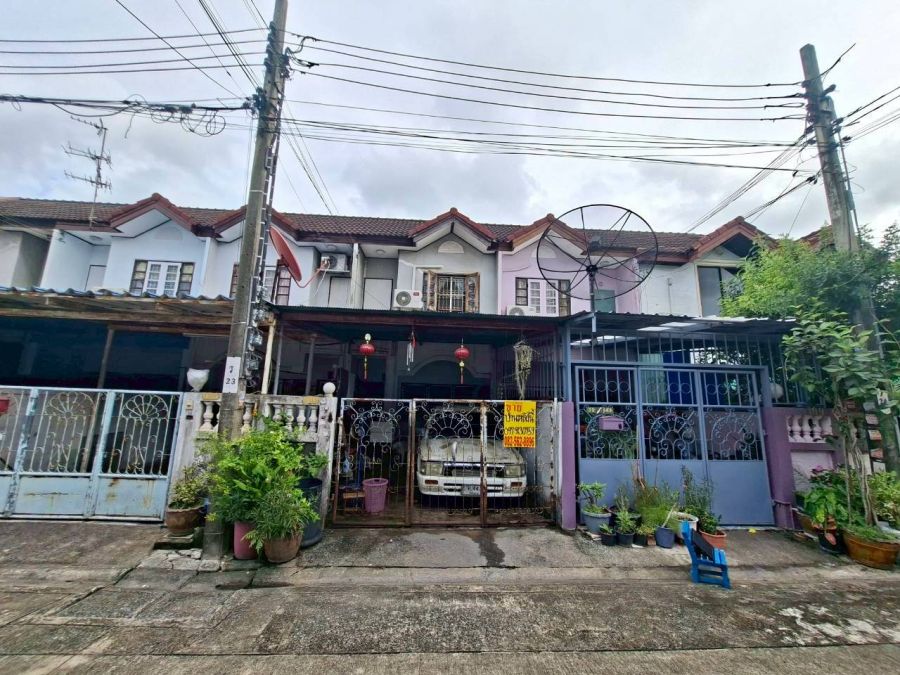 ขายทาวน์เฮาส์ - ขายบ้าน 2 ชั้น หมู่บ้านสินทวี ใกล้โรงพยาบาลบางมด ถนนพระราม2