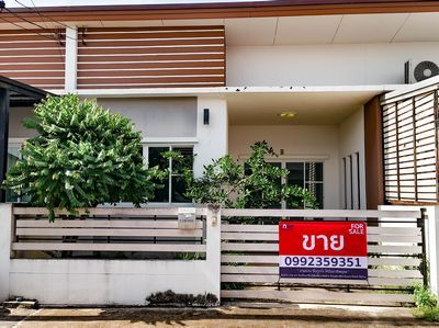 ขายทาวน์เฮาส์ - ขาย ทาวน์โฮม The Miracle Plus ราคาไม่ถึงล้าน