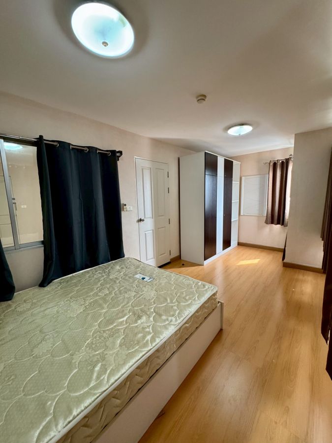 ขายคอนโด - ขาย คอนโด เดอะไรส์บี ชลบุรี ห้องสวย ทำเลทอง ติดเซ็นทรัลชลบุรี 1 นาทีจาก ถ.สุขุมวิทและมอเตอร์เวย์