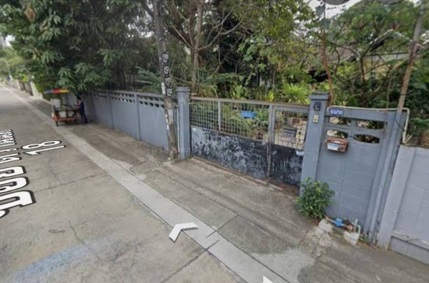 ขายบ้าน - ขายบ้านพร้อมที่ดิน ในซอยติวานนท์18 เนื้อที่ 219 ตารางวา ทำเลดี เหมาะแก่การพักอาศัย