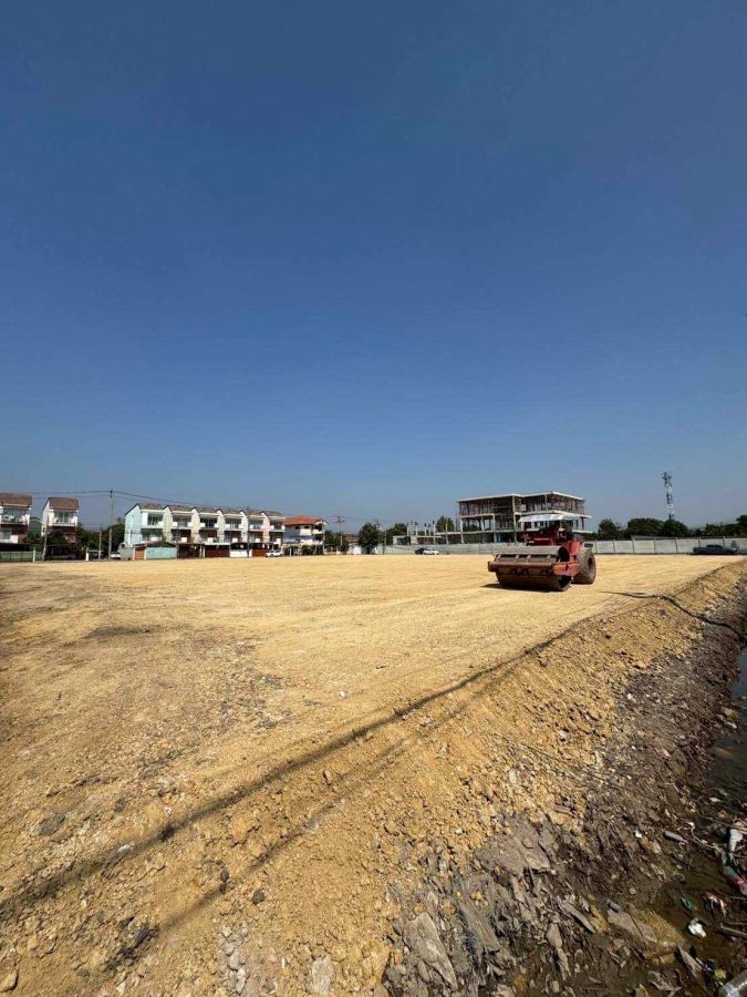 ขายที่ดิน - ขายที่ดินถมแล้ว แปลงสวยพุทธมณฑสาย1 ใกล้ SISBเหมาะทำการค้าปลูกบ้านแปลงมุมติดถนนหลัก แบ่งแปลงขาย 120 ตรว 2 แปลง 200 ตรว 1 แปลง