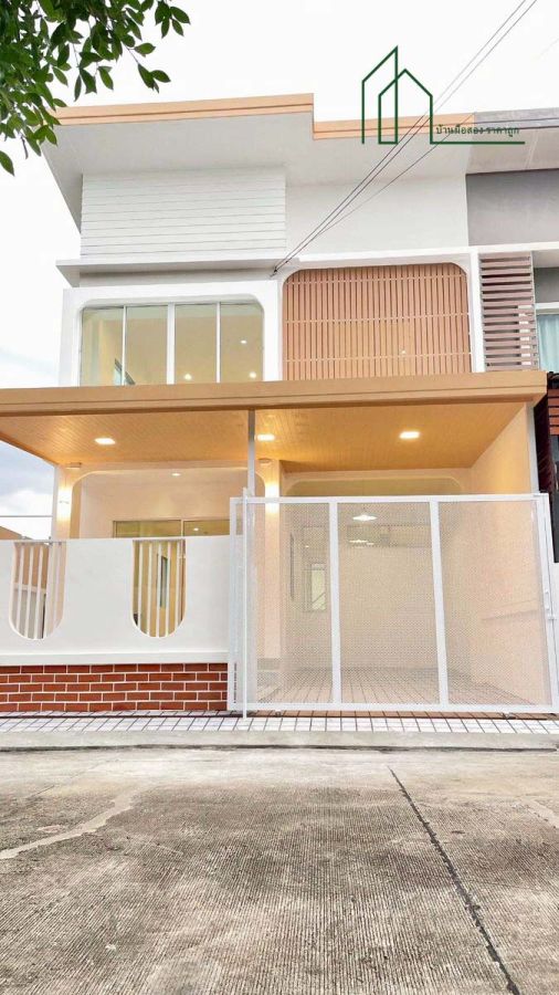 ขายทาวน์เฮาส์ - ทาวน์เฮ้าส์หลังมุม 2 ชั้น หมู่บ้าน The Bless แจ้งวัฒนะ-ชัยพฤกษ์ รีโนเวทใหม่สวย