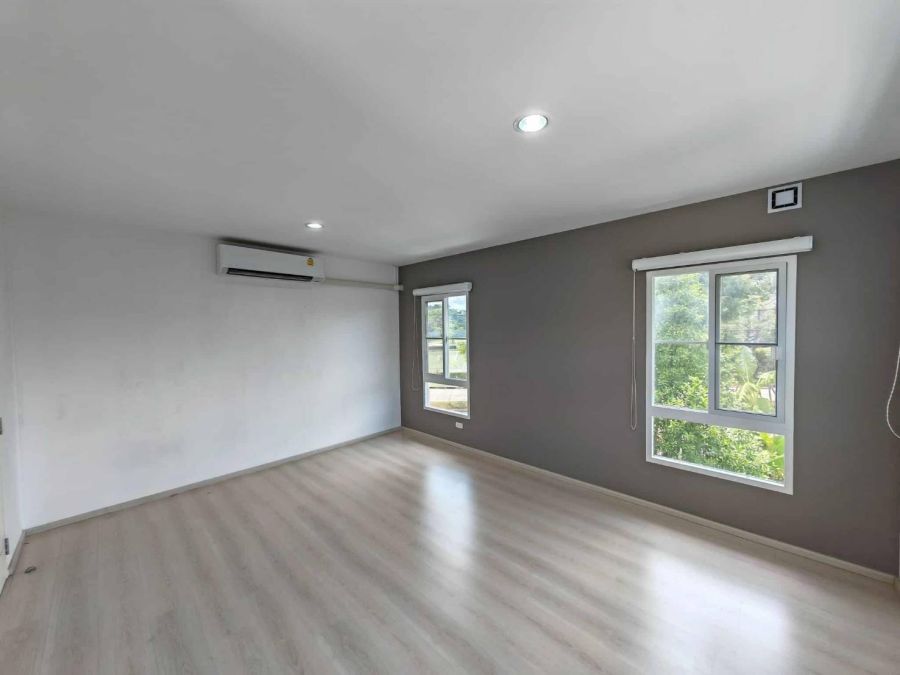 ขายบ้าน - ขายถูกมาก!! บ้านเดี่ยว 2 ชั้น หลังมุม ติดโซล่าเซลล์แล้ว ม.วิลลาจจิโอ ปิ่นเกล้า-ศาลายา ใกล้ ม.มหิดล เซ็นทรัลฯ