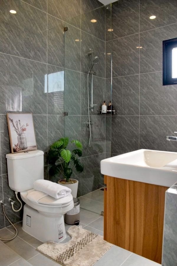 ขายบ้าน - พูลวิลล่าหรู สร้างใหม่ ชลบุรีพร้อมอยู่ พร้อมลงทุน ไม่มีค่าส่วนกลาง สระส่วนตัวทุกหลัง